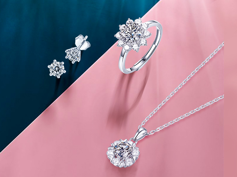 MEDIUM_Q3_2020_Aug_SoMe_Product_Image_Signature_02_rose_square